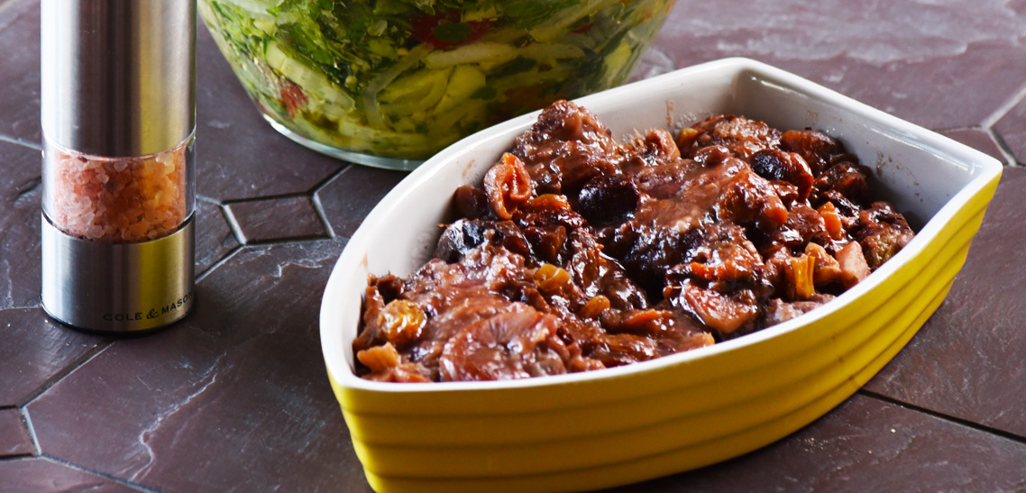 Chicken in a Red Wine and Dried Fruits Marinade Recipe