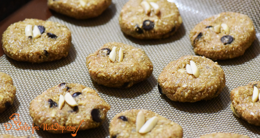 healthy choc almond cookies