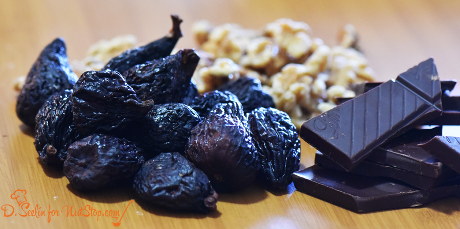 ingredients for chocolate stuffed figs